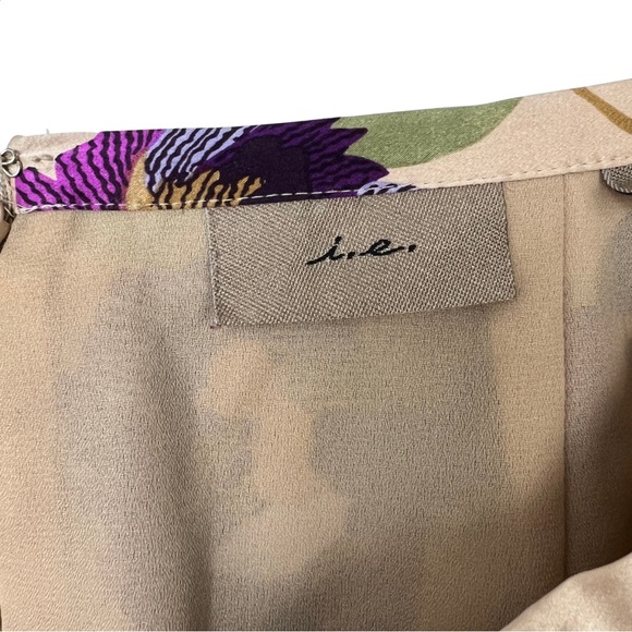i.e. Beige & Purple Floral Y2K 100% Silk Knee-Length A-Line Skirt Size 6 - Picture 7 of 7